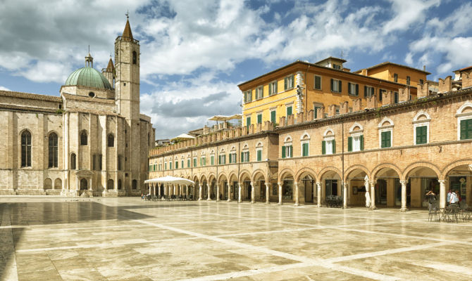 La luce ed il travertino